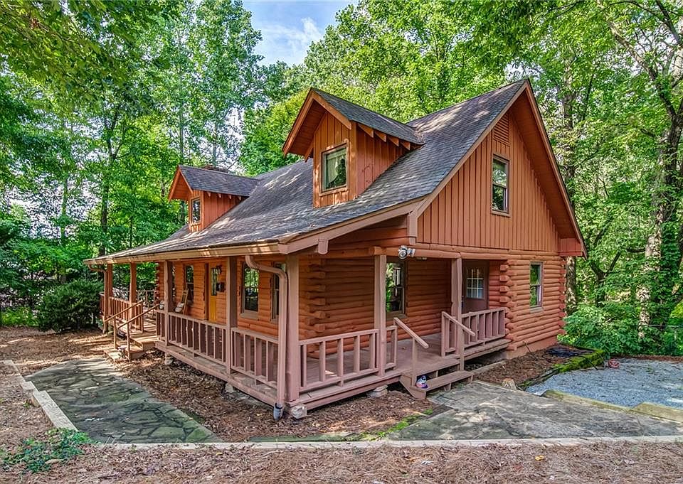 1st image of 561 Brigham Cir
