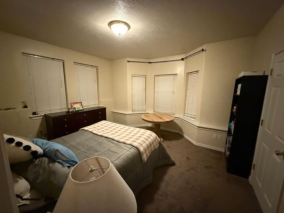 Unit Photo