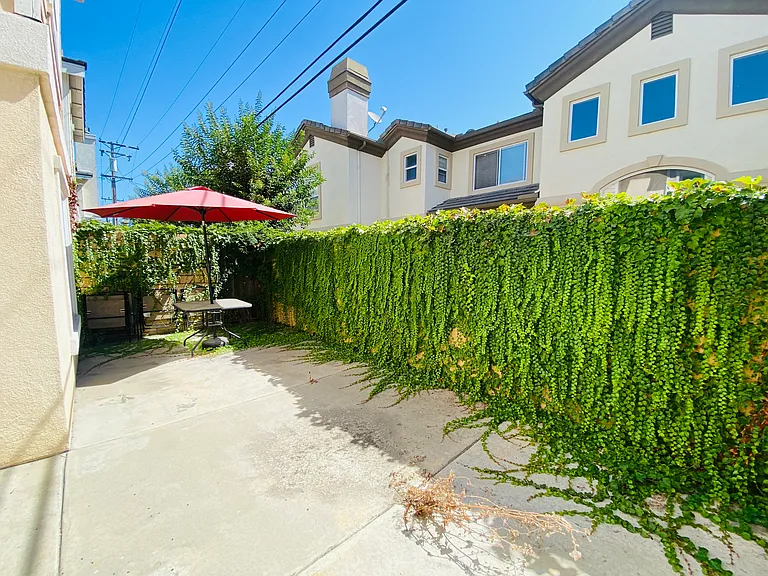 8692 Belmont St #B — Photo 19