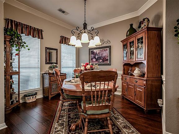 5th image of 4251 Lake Bluff Dr