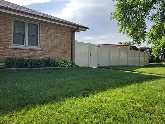5th image of 4609 W 115th Pl