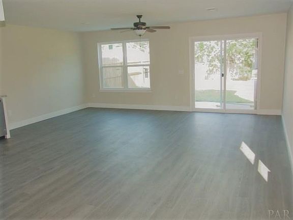 2nd image of 3008 N 25th Ave