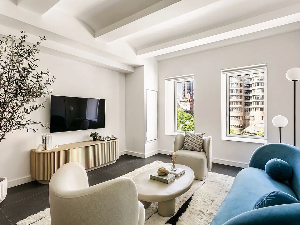 1st image of 650 1st Ave #8C