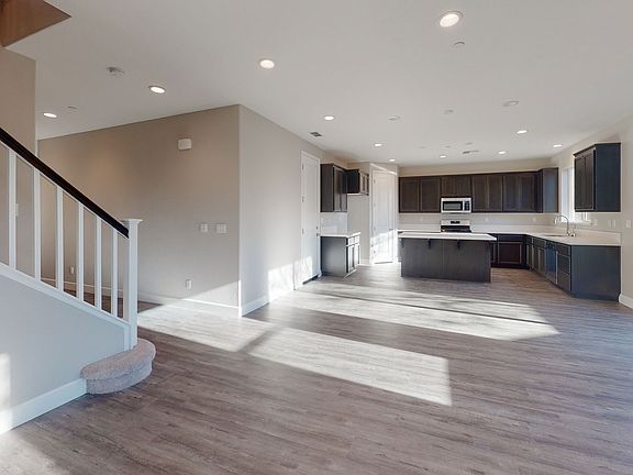 Hazel---Lot-15---Dining- -Kitchen