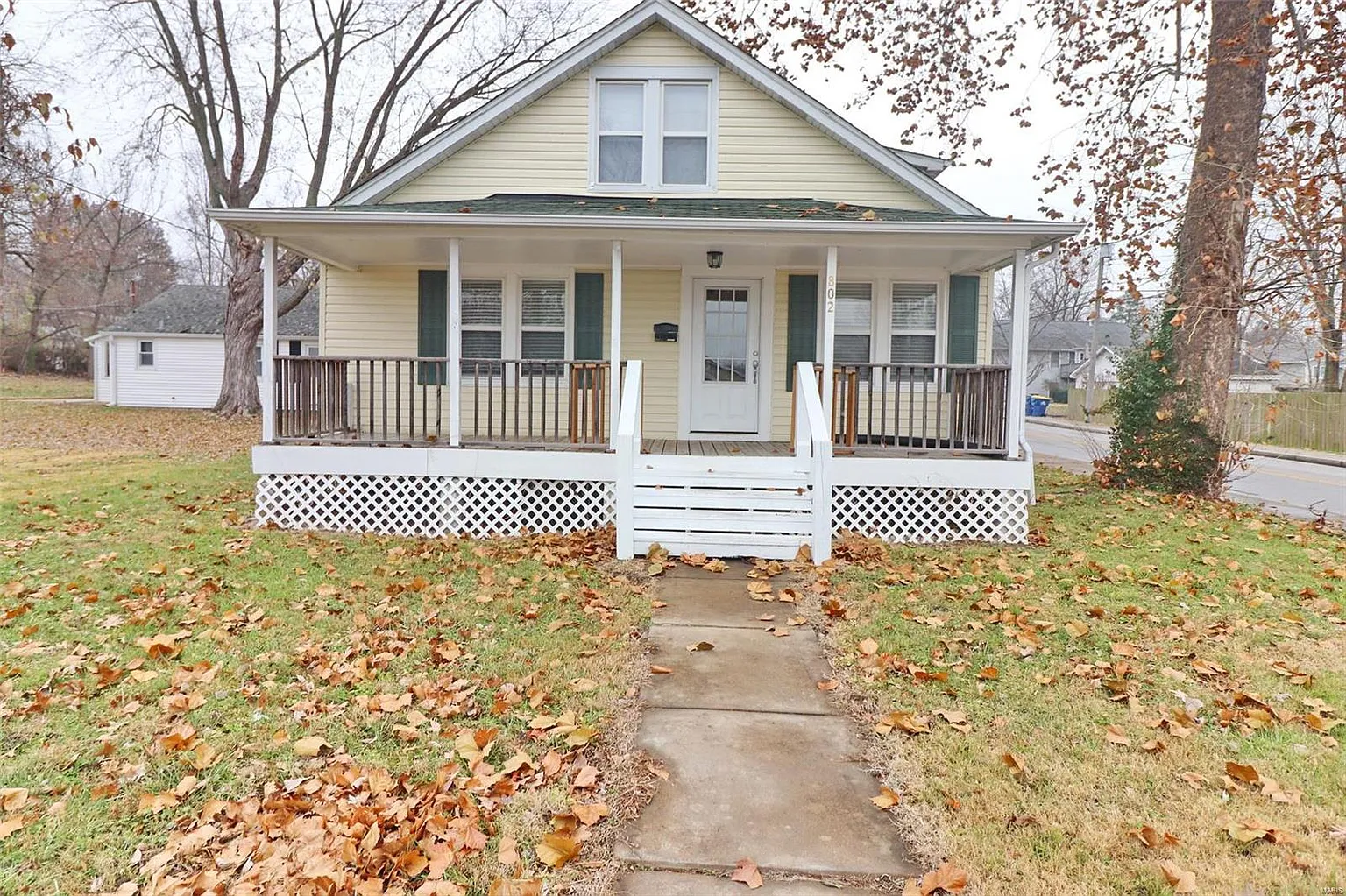 802 Valentine St photo 1