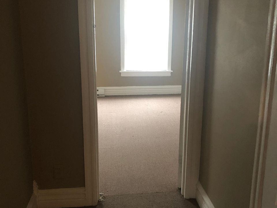 2nd image of 922 W Court St APT 3