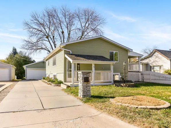 1910 S 12th St, Council Bluffs, IA 51501