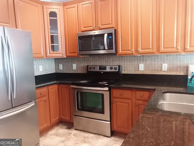 403 Saint Dunstans Ct — Photo 11