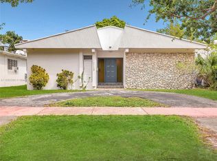 1109 Biarritz Dr, Miami Beach, FL 33141