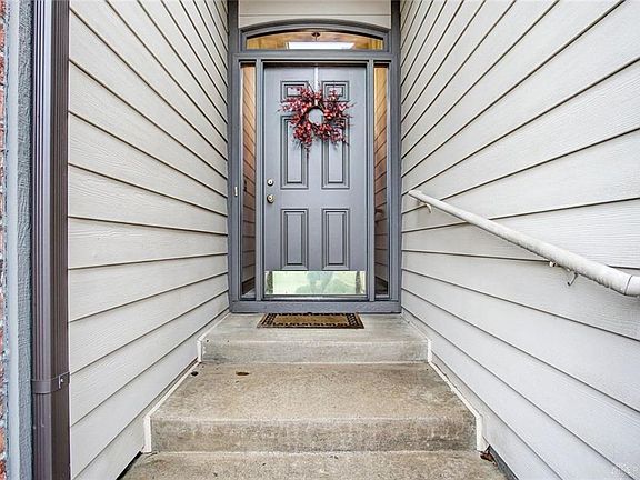 2nd image of 7149 Hartcrest Ln