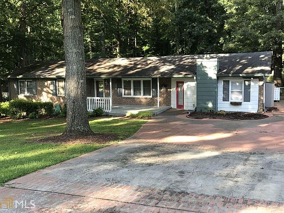 4th image of 699 Creek View Dr