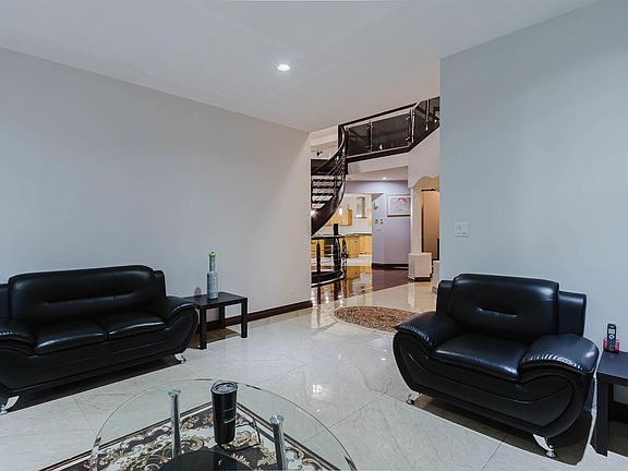 5th image of 4103 Westcliff Heath SW