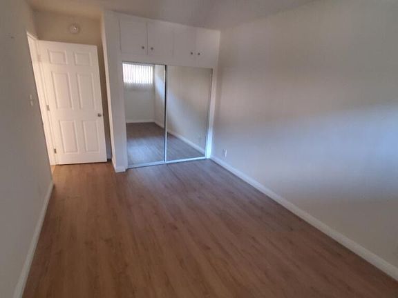 4th image of 6064 Whitsett Ave APT 206