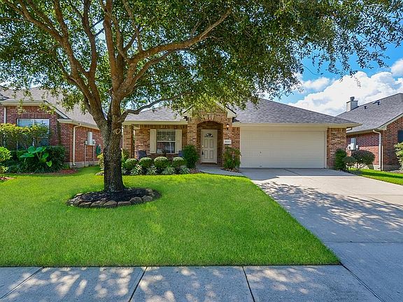 3rd image of 6630 Mahan Wood Dr