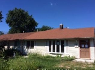 9058 S Ryan Rd, Hometown, IL 60456