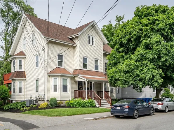 86 Brown St APT 4, Waltham, MA 02453