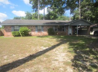 1216 Carolyn Dr, Lufkin, TX 75904