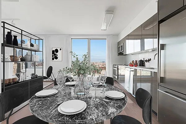 Rented by Greystar | media 25