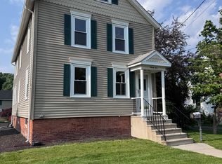 25 School St #25, Windsor Locks, CT 06096
