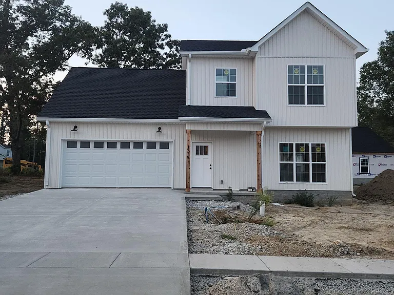 1778 Eagle Dr — Photo 1