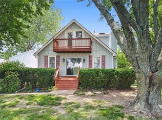 12201 S Faulkenberry Rd, Lone Jack, MO 64070