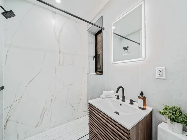 452 West 36th Street image 6 of 8