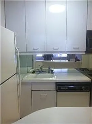 Rented by RELO REDAC INC. | media 19