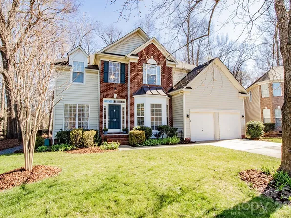 203 Elven Ct, Waxhaw, NC 28173
