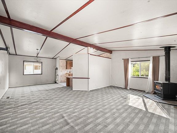 4th image of 504 N Hodges Rd