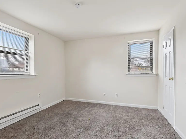 Springfield Green Apartments — Photo 76