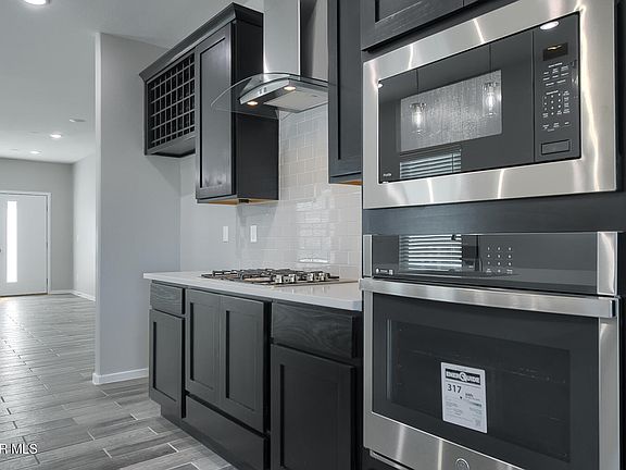 5th image of 15232 Ambition Ave