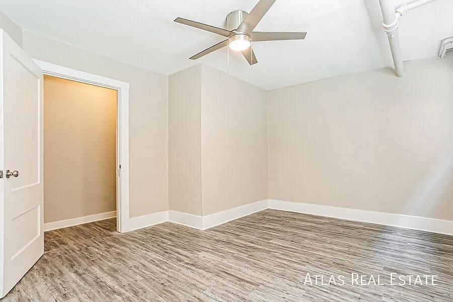 970 N Pearl Street — Photo 4