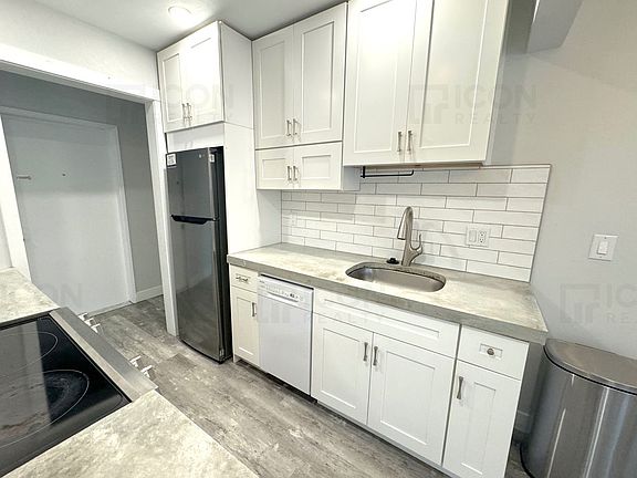 4th image of 2591 NE 55th Ct APT 205