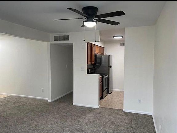 4th image of 3663 S Sheridan Blvd APT K9