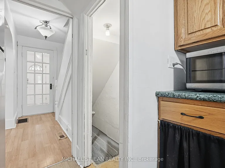20 York St — Photo 37