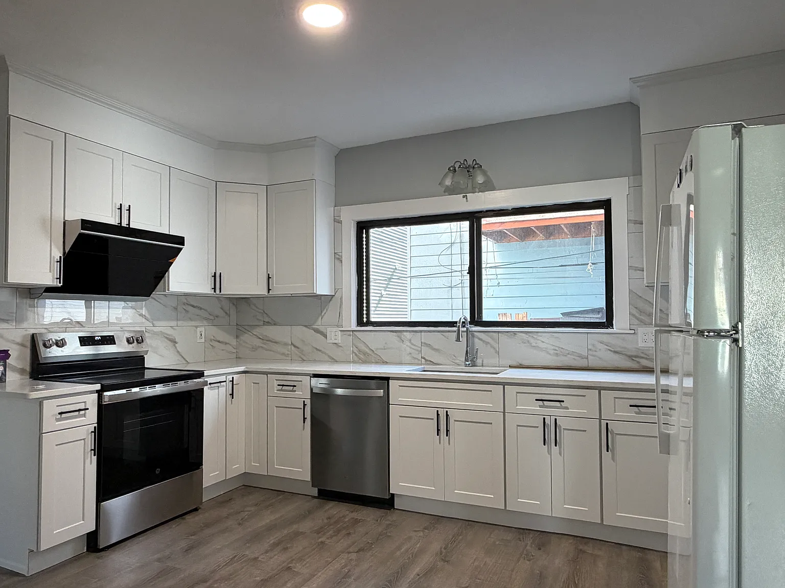 8 Boylston St — Photo 2