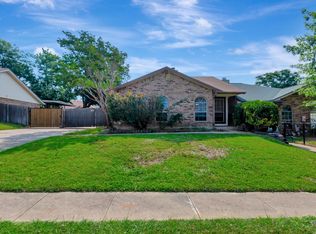 2922 Timothy Ln, Euless, TX 76039