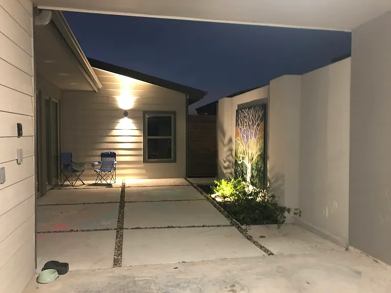 Courtyard for entertaing