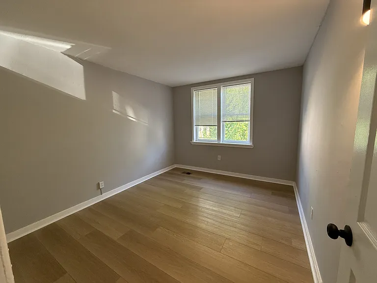 430 Mechanic St — Photo 4