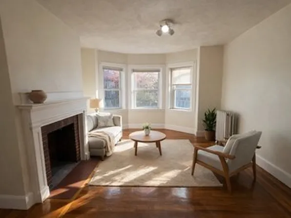 162 Summer St #11, Somerville, MA 02143