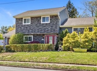 707 Berkeley Ln, Neptune, NJ 07753