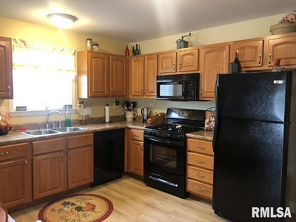 3rd image of 1307 Willow Glen Dr