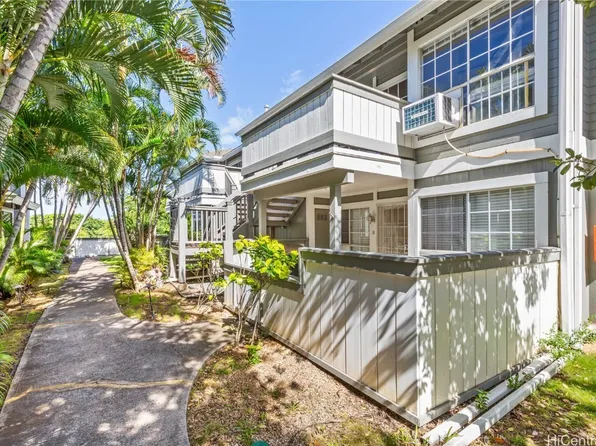 372 Mananai Pl #7S, Honolulu, HI 96818