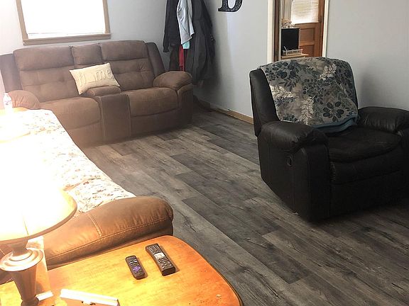4th image of 129 Mountain View Dr