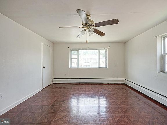 4th image of 6018 Highland Ave