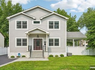 109 Prospect St, Paramus, NJ 07652