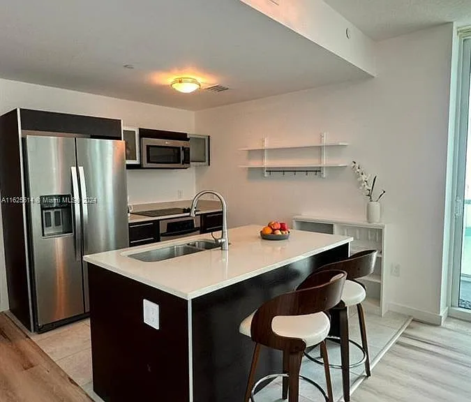 1900 N Bayshore Dr #2403 — Photo 6