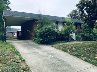 1600 Wolfe Rd, Greensboro, NC 27405