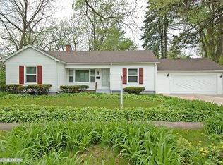 144 Ridge Ave, Crystal Lake, IL 60014