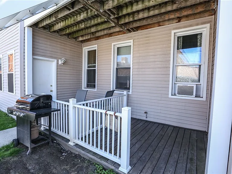 17 Russell St #11 — Photo 19